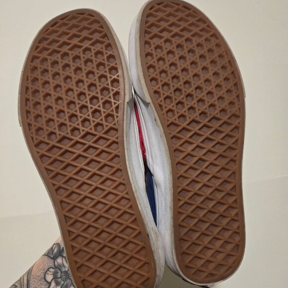 Slip on Vans Wmns 7, Mens 5.5 Red, yellow, blue - Picture 8 of 10
